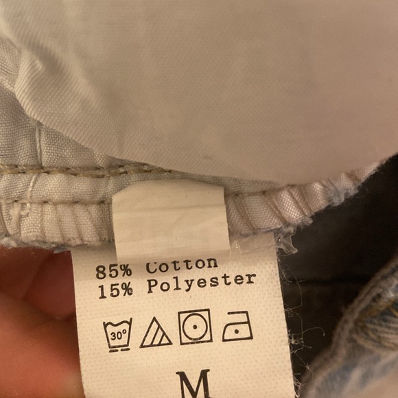 Denim shorts with lace on the bottom - Picture 2 of 3